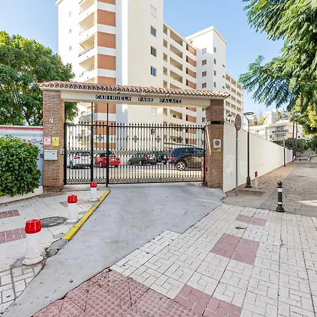 Palace Carihuela Apartment *